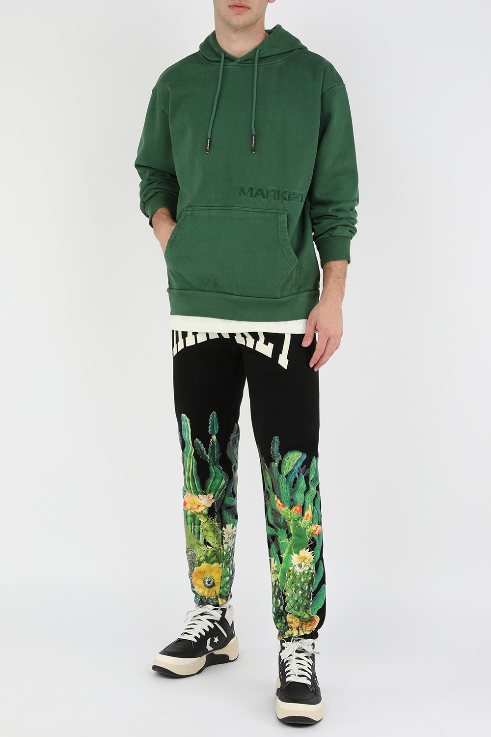 סווטשירט קפוצ'ון יורו סטייל עם הדפס בגוון ירוק